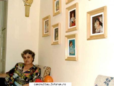 cu manutele ei.. - Buna mea prietene Elena Iancu, a ramas singura - ambient placut si util